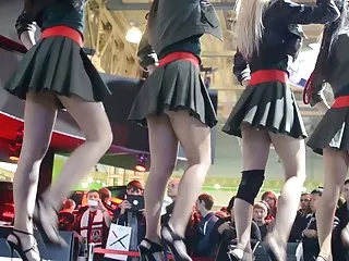 Сука сосет сахарный жесткое порно большим членом член и глотает сперму