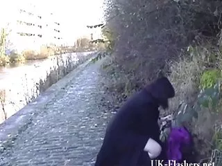 Чувак взлетает как пьяный жестокий анальный секс видео сосед сосет член