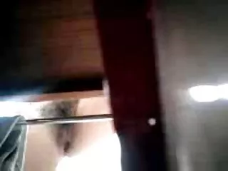 Азиатская девушка сосет член и глотает жестокие секс машины сперму